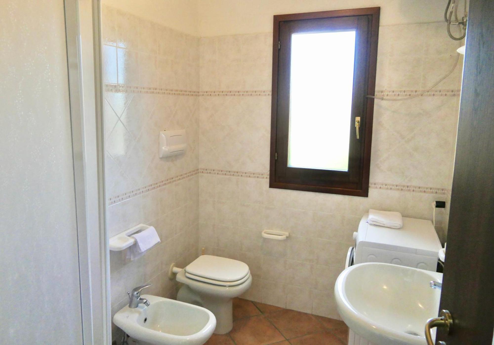 Iss Travel, La Ginestra - 2-Bedroom Apartment With Terrace And View Over Tavolara Island San Teodoro  Bagian luar foto
