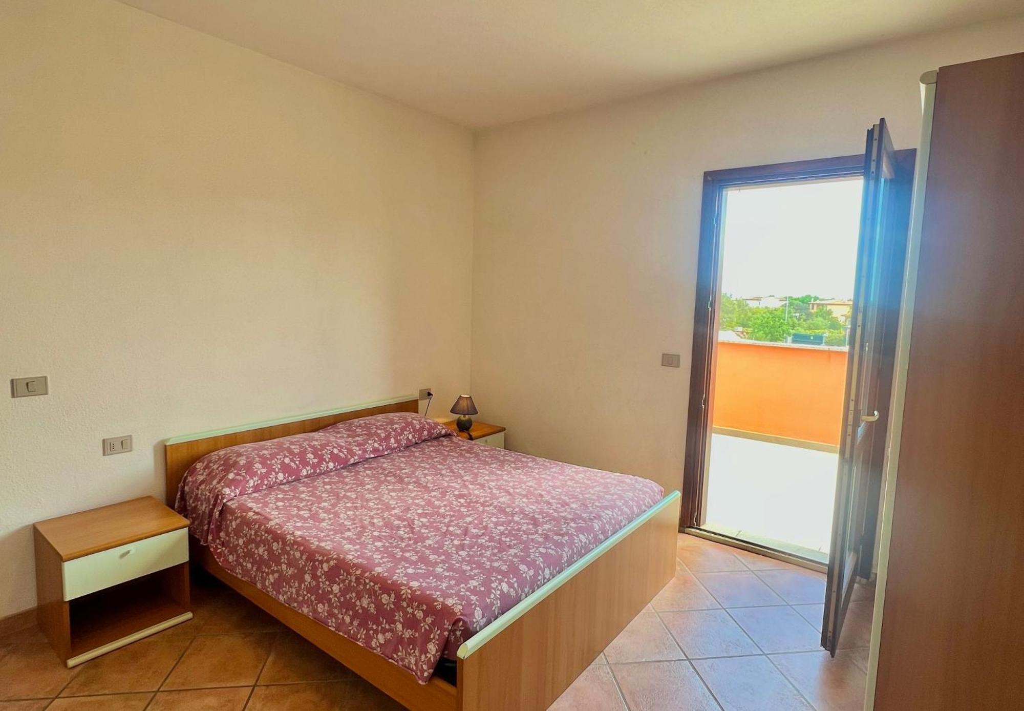 Iss Travel, La Ginestra - 2-Bedroom Apartment With Terrace And View Over Tavolara Island San Teodoro  Bagian luar foto